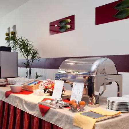 Eden Hotel