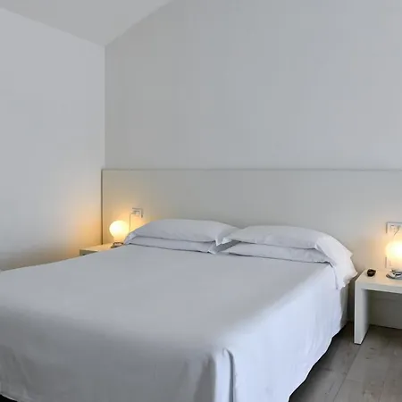 Hotel Eden 4*